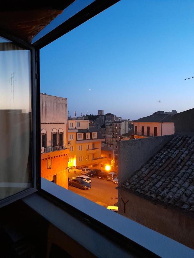 Antica Dimora Historic Building Bed and Breakfast Έννα Εξωτερικό φωτογραφία