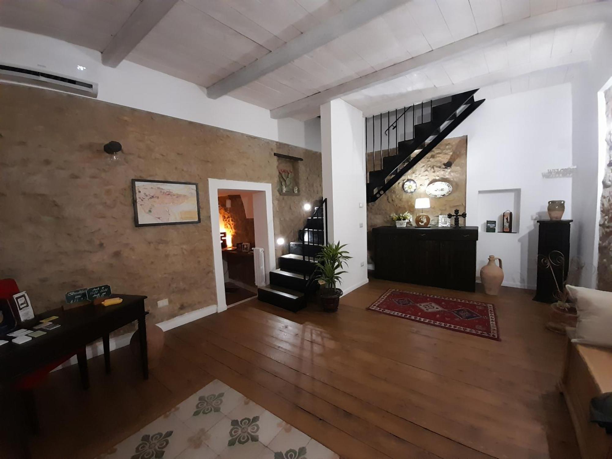 Antica Dimora Historic Building Bed and Breakfast Έννα Εξωτερικό φωτογραφία