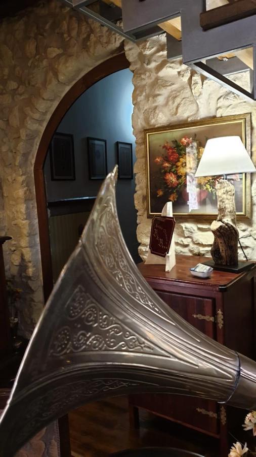 Antica Dimora Historic Building Bed and Breakfast Έννα Εξωτερικό φωτογραφία